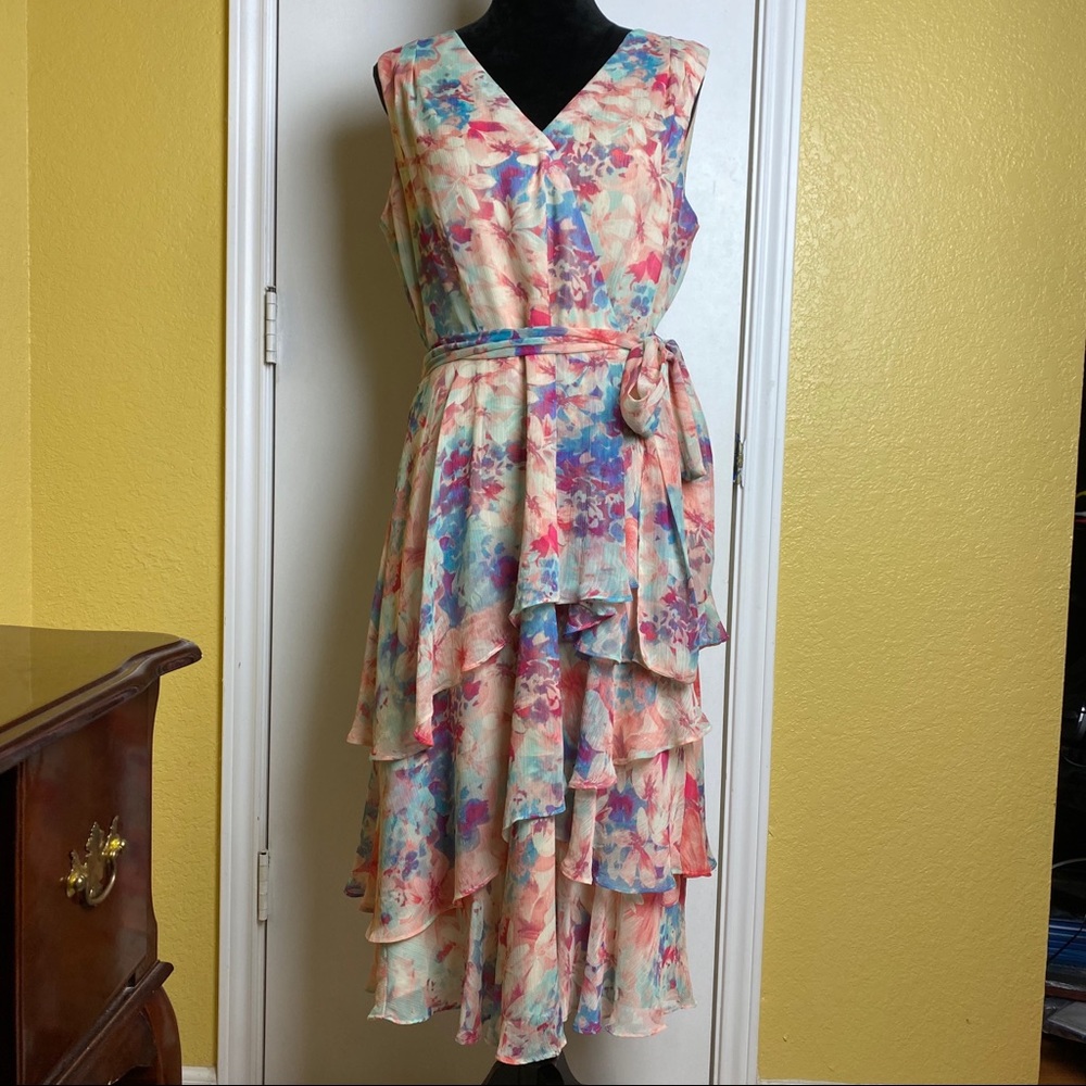 TAHARI Chiffon Ruffle dress Sz10